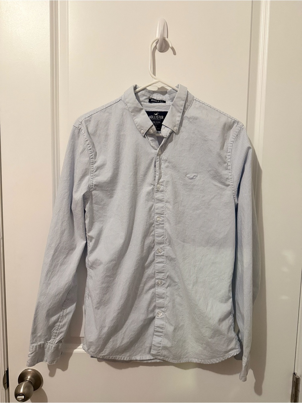Hollister Epic Flex Muscle Fit Blue White Striped Button Down Shirt S